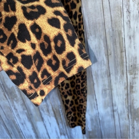 Torrid Leopard Leggings - Picture 2 of 5